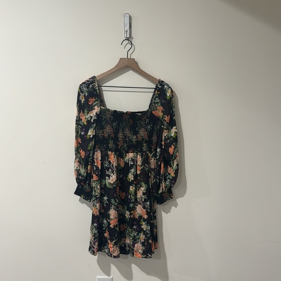 • Alice and Olivia • Women’s  Cooper Floral Mini Dress
Black / Orange / Green 8 - Picture 4 of 6